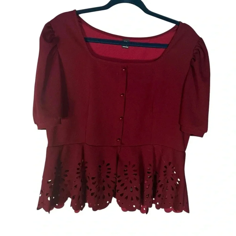 Shein Burgundy cropped blouse (F17) - Picture 2 of 7